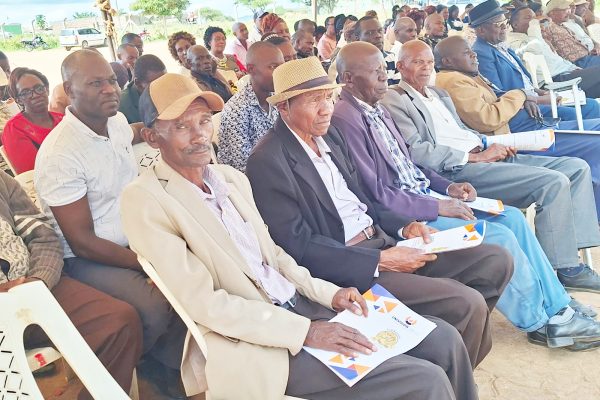 uUnivision DT Sacco members follow proceedings
